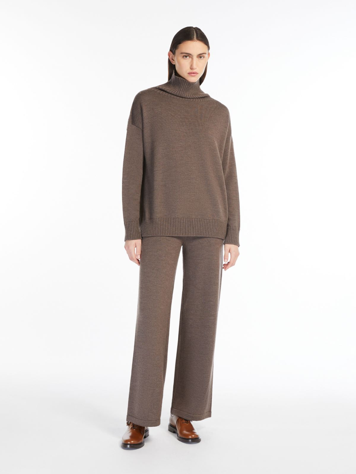 人気【MAXMARA】Maglia in filato di viscosa ビスコース 人気【MAXMARA】Maglia in filato di viscosa ビスコース