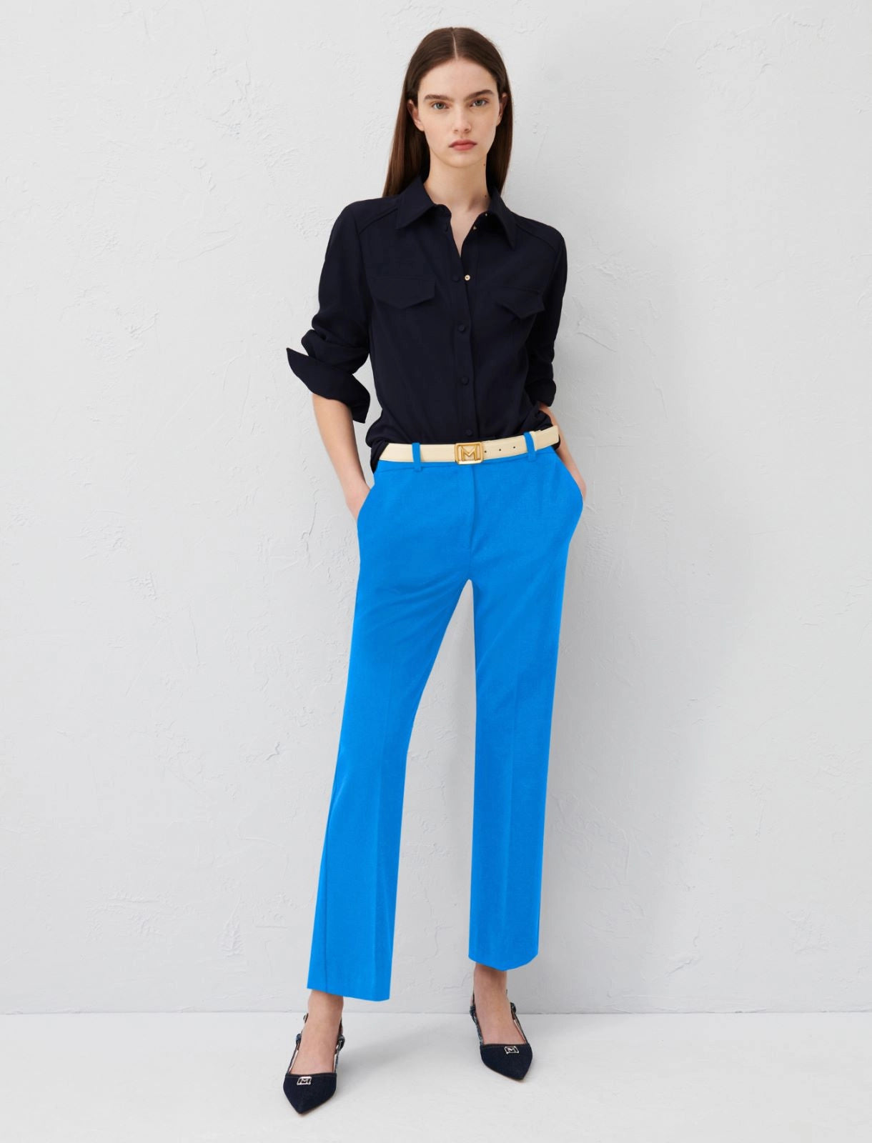 Pantaloni flare