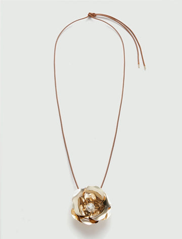 Collana con fiore pendente